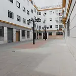 Spacious Functional - 1 Bd 1Bth - City Center